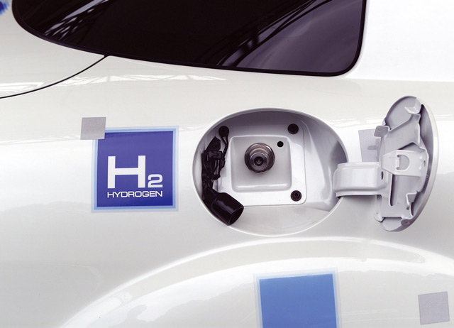 Автомобили на водороде - это довольно перспективное направление в поиске альтернативных источников энергии