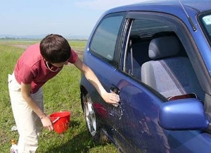 Как правильно мыть автомобиль руками