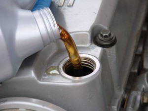 Что будет, если в дизельный двигатель залить бензиновое масло?
